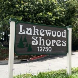 About Lakewood Shores Community